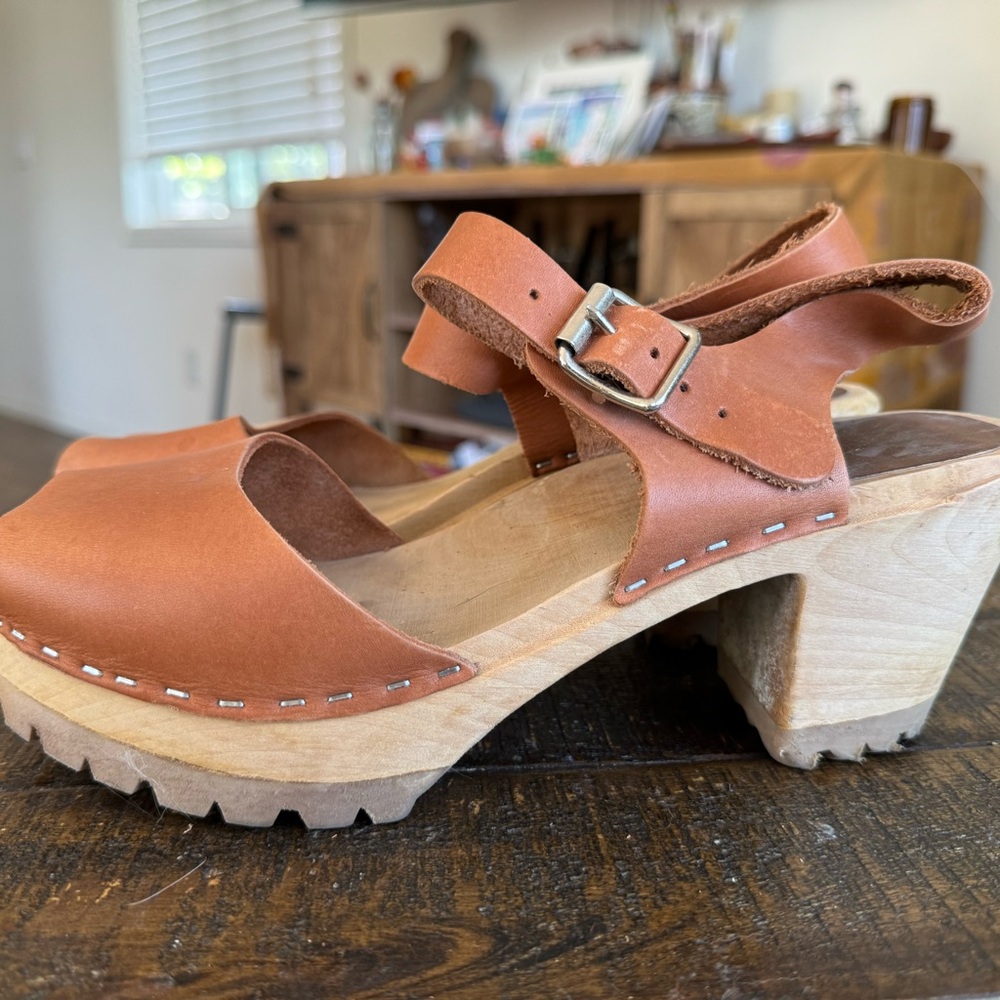 MIA Clog Sandals